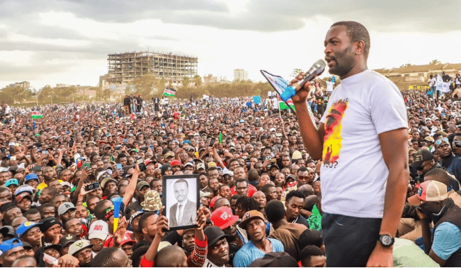 Kilifi Youth Storm Streets with “Ruto One Term” Chants to Welcome Sifuna