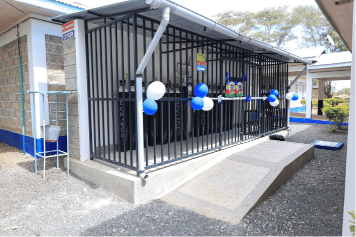 Medical oxygen manifold manifold facility commissioned by Governor Wavinya Ndeti at Mbiuni Level 3 Hospital